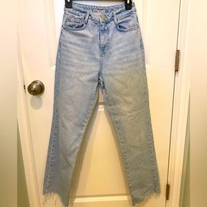 Zara blue jeans Size US 2